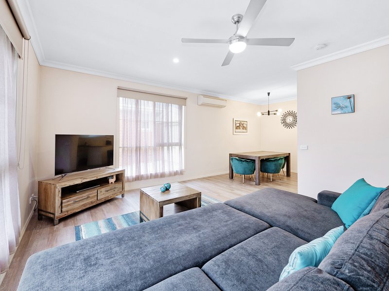 Photo - 5/16 Sarno Court, Cranbourne VIC 3977 - Image 6