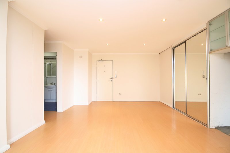 Photo - 5/16 West Terrace, Bankstown NSW 2200 - Image 5