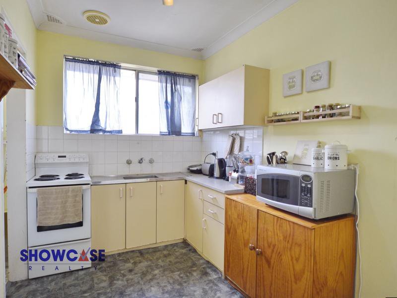 Photo - 5/160 Pennant Street, Parramatta NSW 2150 - Image 4