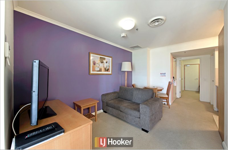 Photo - 516/2 Akuna Street, City ACT 2601 - Image 2