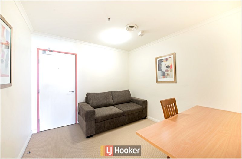 Photo - 516/2 Akuna Street, City ACT 2601 - Image 3