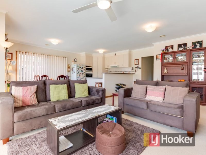 Photo - 5/164-166 Princes Highway, Pakenham VIC 3810 - Image 2