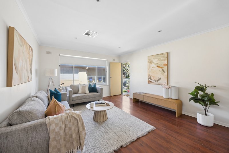 Photo - 5/168-170 Seaview Road, Henley Beach South SA 5022 - Image 6