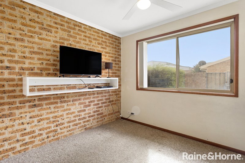 Photo - 5/17-23 Thurralilly Street, Queanbeyan East NSW 2620 - Image 8