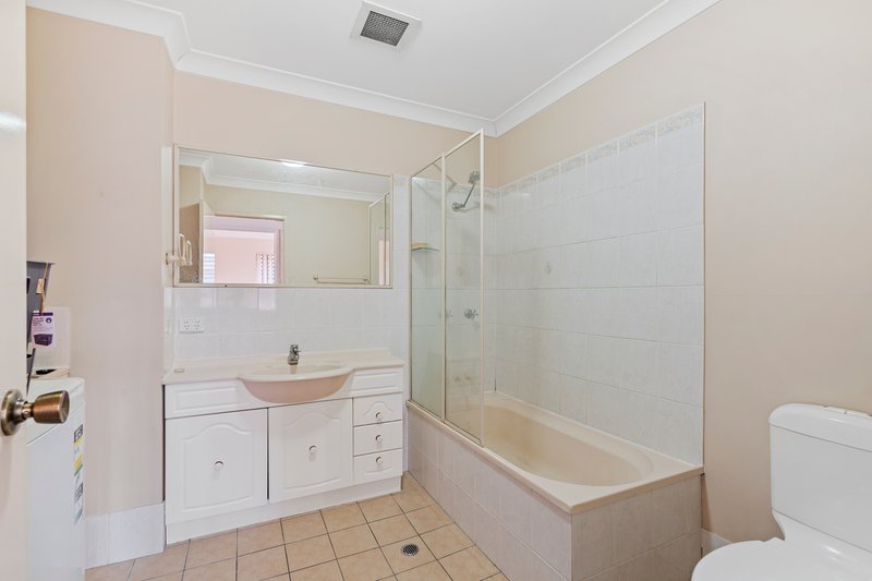 Photo - 5/17 Christensen Street, Yeronga QLD 4104 - Image 9