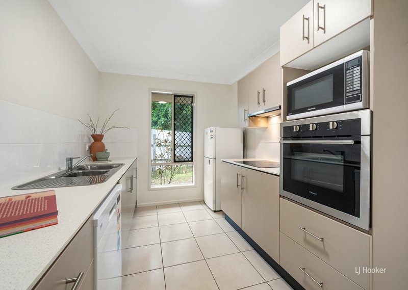 Photo - 5/17 Francis Terrace, Esk QLD 4312 - Image 2