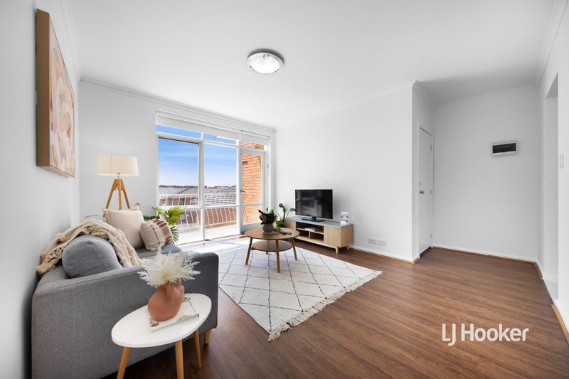 Photo - 5/17 Gordon Street, Footscray VIC 3011 - Image 3