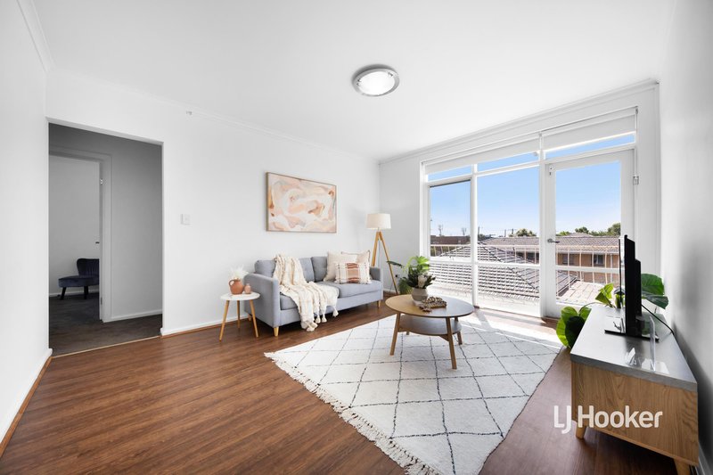 Photo - 5/17 Gordon Street, Footscray VIC 3011 - Image 4