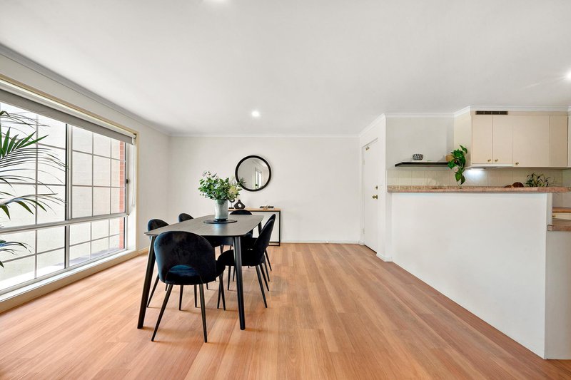 Photo - 5/17 Helemon Street, Braddon ACT 2612 - Image 3