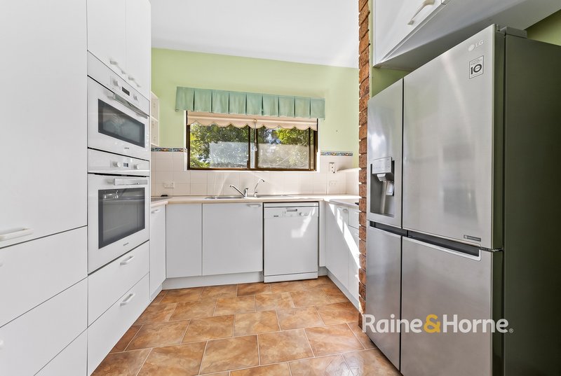 Photo - 5/17 Kurrawa Avenue, Point Clare NSW 2250 - Image 5