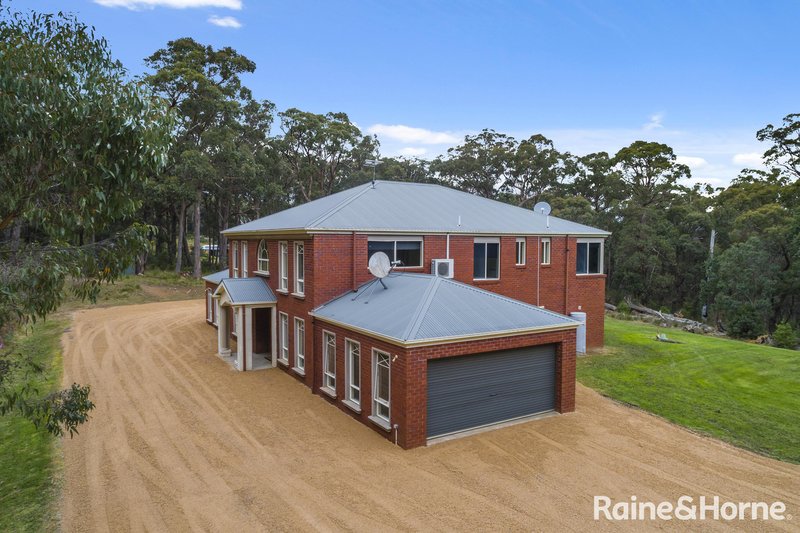 Photo - 517 Sandy Creek Road, Riddells Creek VIC 3431 - Image 3