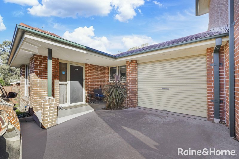 5/17 Third Avenue, Macquarie Fields NSW 2564