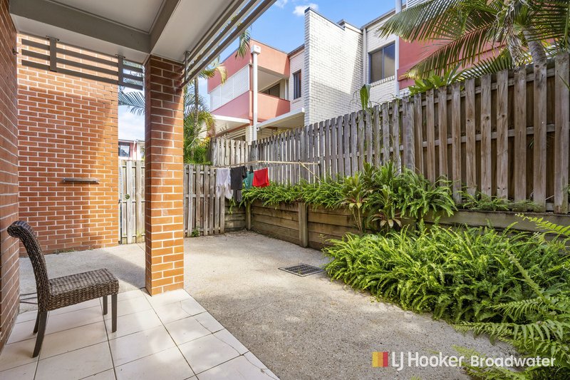 Photo - 5/170 Whiting Street, Labrador QLD 4215 - Image 9