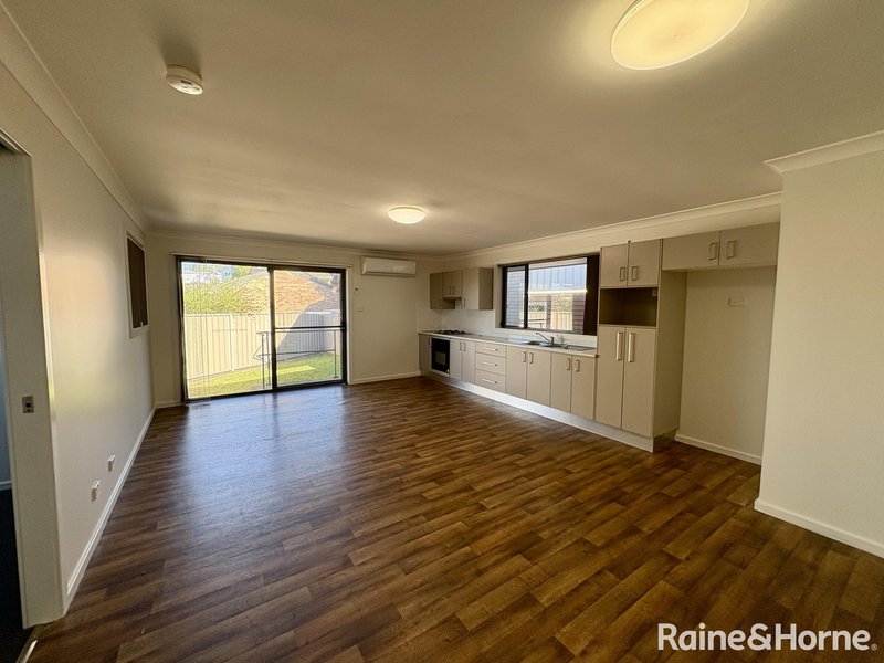 Photo - 5/175 Lake Road, Elermore Vale NSW 2287 - Image 5
