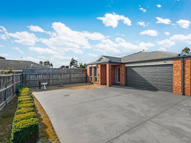 Photo - 5/175 Rosebank Drive, Cranbourne North VIC 3977 - Image 22