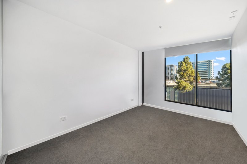 Photo - 517/81 Cooyong Street, Reid ACT 2612 - Image 4