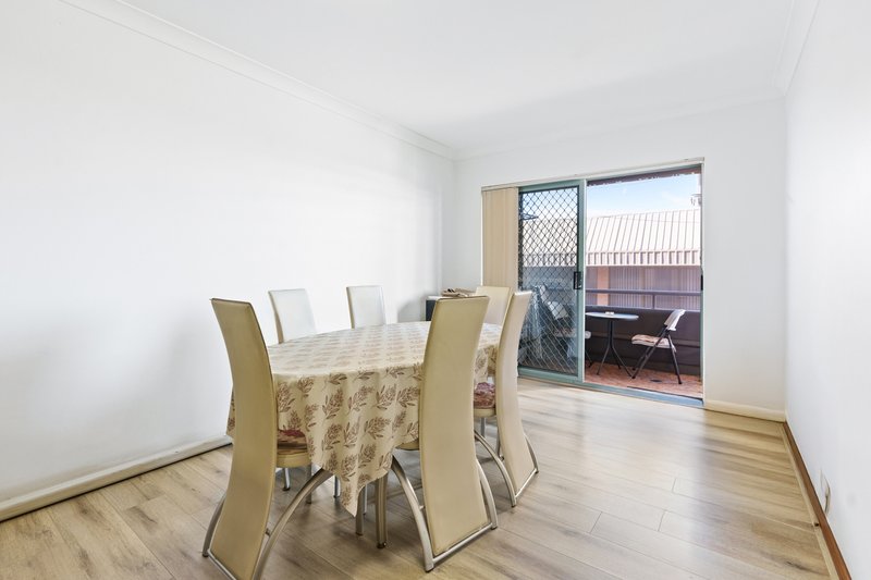 Photo - 5/18-20 Norfolk Street, Liverpool NSW 2170 - Image 4