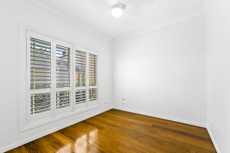 Photo - 5/18 Charlton Street, Southport QLD 4215 - Image 12