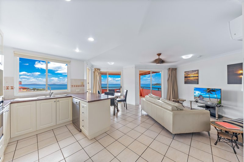 Photo - 5/18 Golden Orchid Drive, Airlie Beach QLD 4802 - Image 4