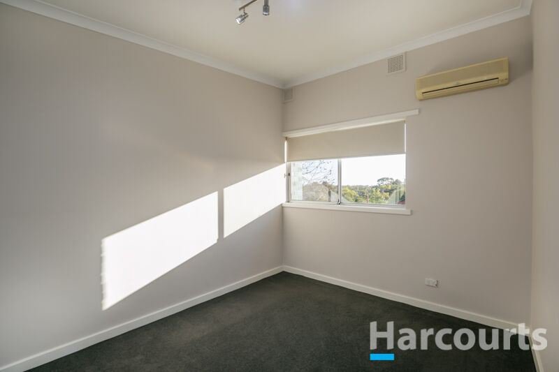 Photo - 5/18 Greville Way, Girrawheen WA 6064 - Image 7