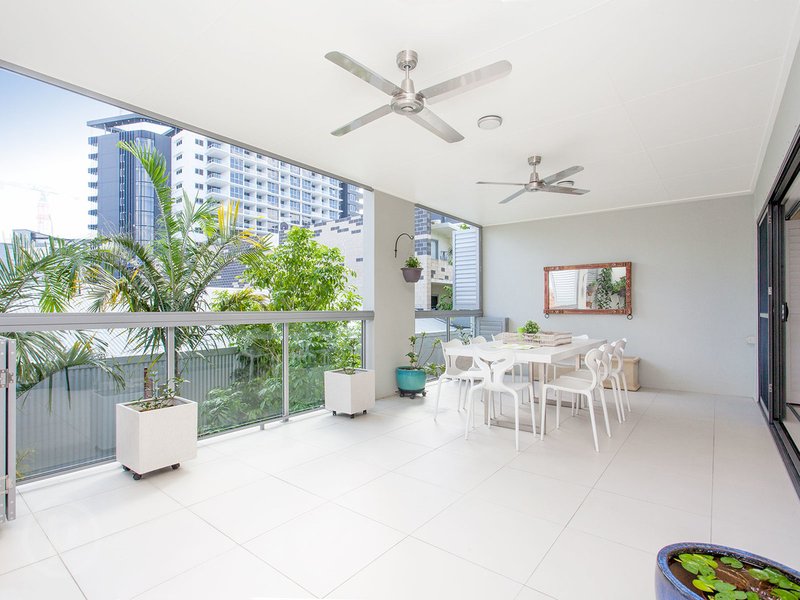 Photo - 5/18 Helen Street, Teneriffe QLD 4005 - Image 4