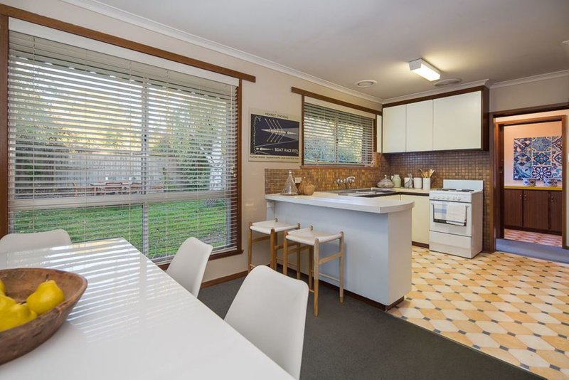 Photo - 518 Nicholson Street, Black Hill VIC 3350 - Image 2