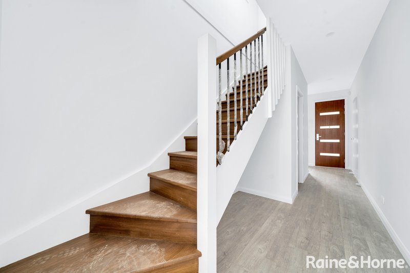 Photo - 5/18 Schotters Road, Mernda VIC 3754 - Image 2