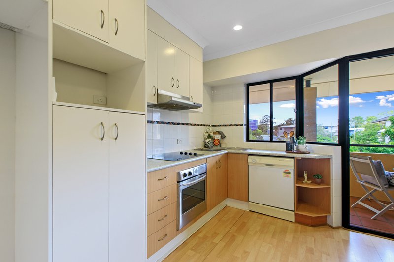 Photo - 5/18 Whitley Street, Mount Gravatt East QLD 4122 - Image 7