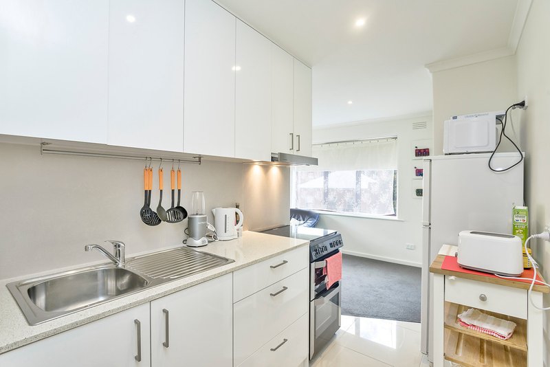 Photo - 5/182 Mt Alexander Road, Travancore VIC 3032 - Image 2