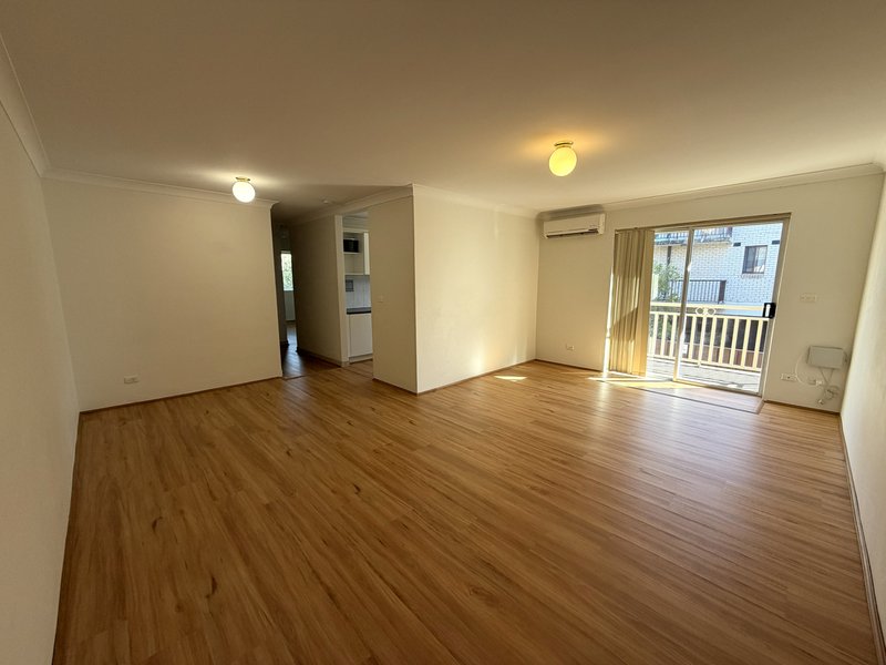 Photo - 5/189 Derby Street, Penrith NSW 2750 - Image 2
