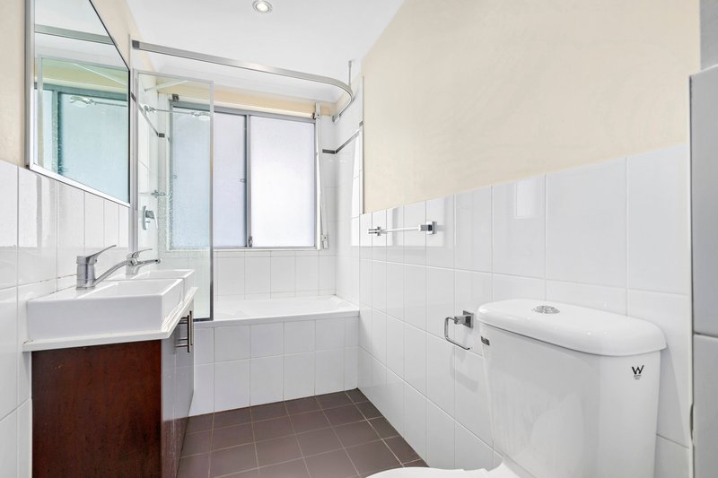 Photo - 5/19-21 Oxford Street, Blacktown NSW 2148 - Image 4