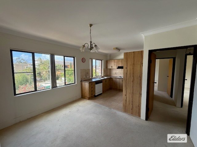 Photo - 5/19 Bligh Street, Wollongong NSW 2500 - Image 2