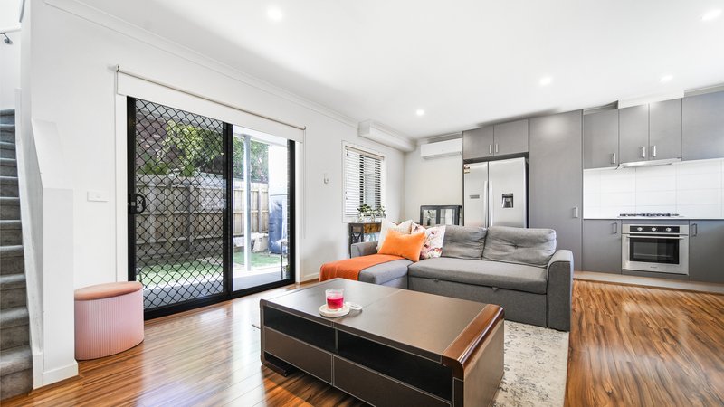 Photo - 5/19 Briggs Crescent, Noble Park VIC 3174 - Image 3