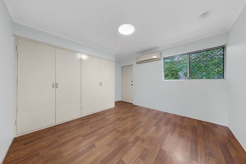 Photo - 5/19 Leigh Street, Coorparoo QLD 4151 - Image 7