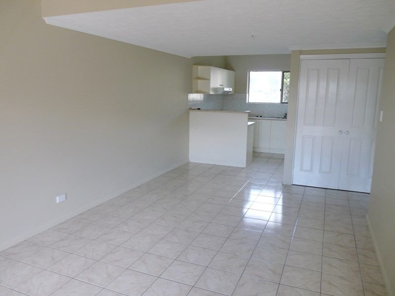 Photo - 5/19 Miles Street, Hawthorne QLD 4171 - Image 2