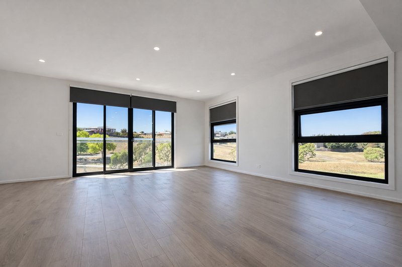 Photo - 5/19 Norcal Court, Greenvale VIC 3059 - Image 3