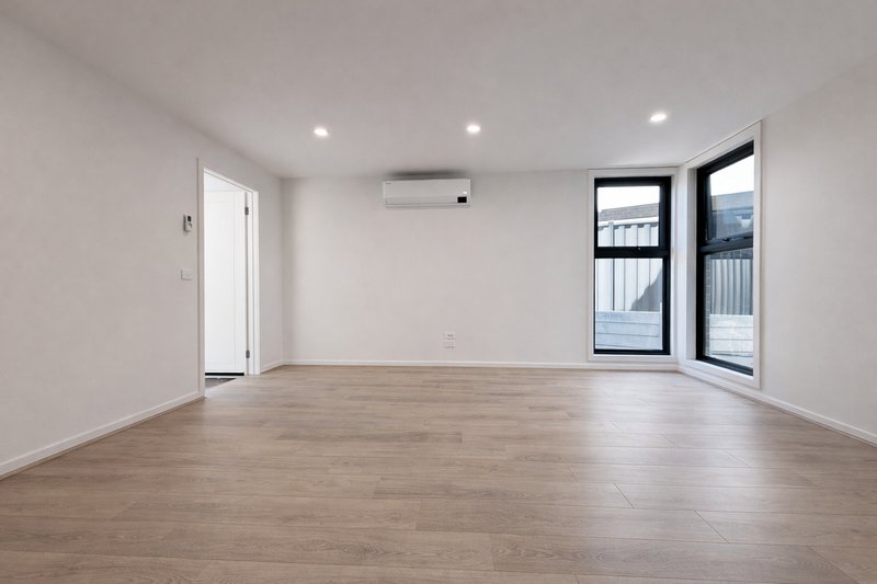 Photo - 5/19 Norcal Court, Greenvale VIC 3059 - Image 9
