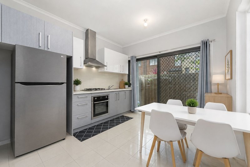 Photo - 5/19 Stuart Street, Noble Park VIC 3174 - Image 6