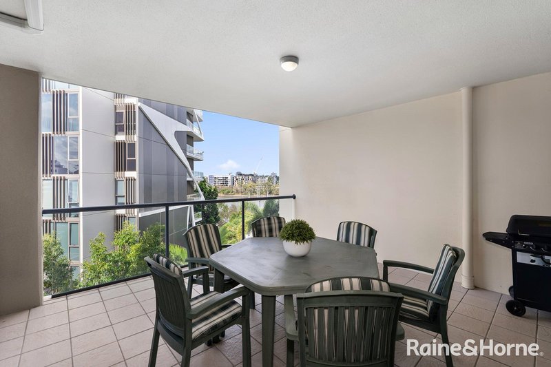 Photo - 51/9 Sylvan Road, Toowong QLD 4066 - Image 2