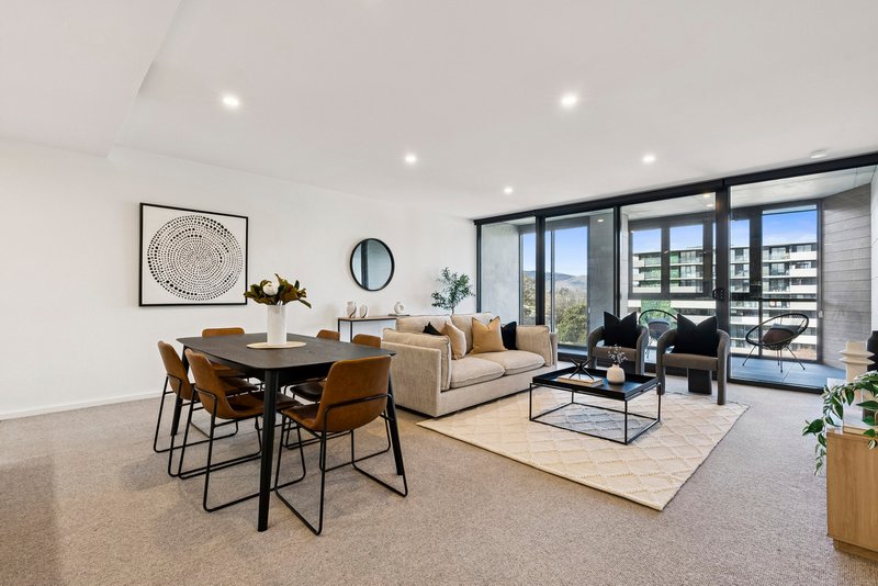 Photo - 519/253 Northbourne Avenue, Lyneham ACT 2602 - Image 2