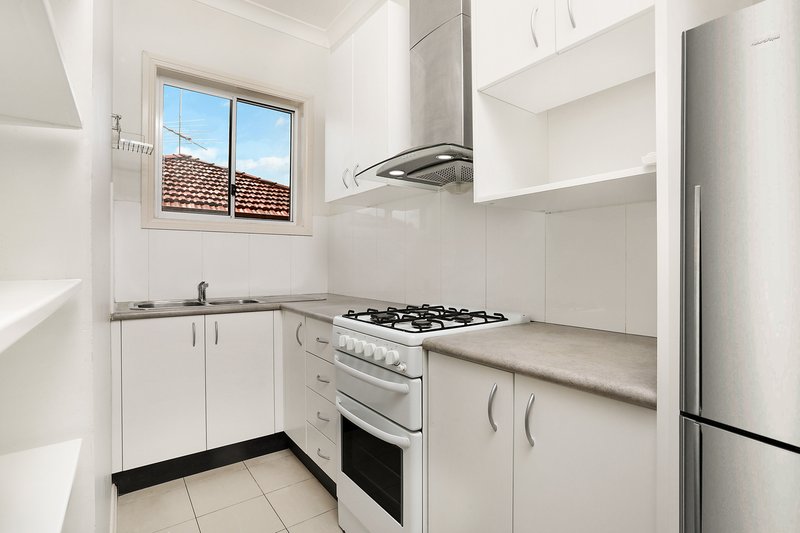 Photo - 51A Berith Street, Kingsgrove NSW 2208 - Image 4