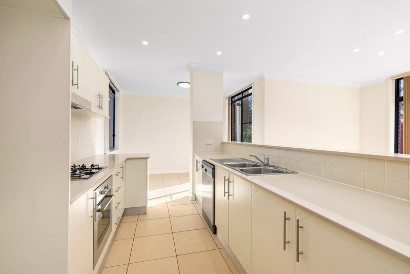 Photo - 5/1A Busaco Road, Marsfield NSW 2122 - Image 4