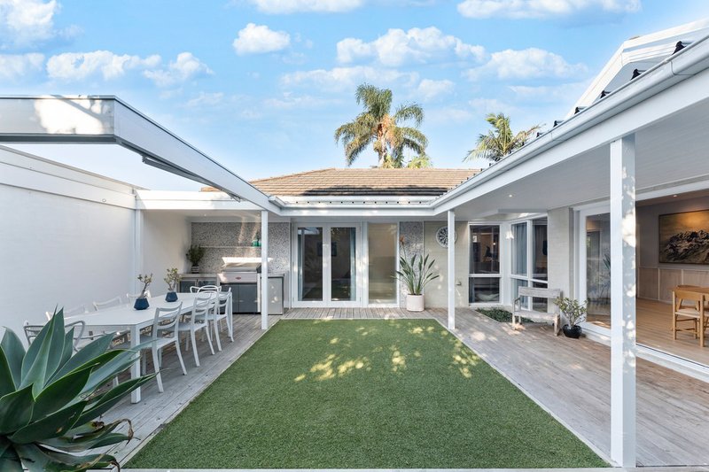 Photo - 51A Fourth Street, Parkdale VIC 3195 - Image 2