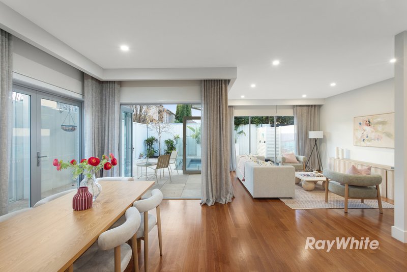Photo - 51A Kinlock Avenue, Murrumbeena VIC 3163 - Image 2