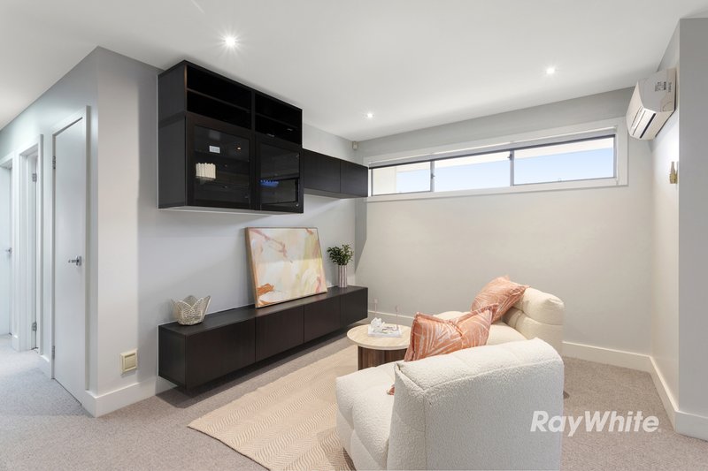 Photo - 51A Kinlock Avenue, Murrumbeena VIC 3163 - Image 6
