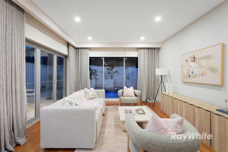 Photo - 51A Kinlock Avenue, Murrumbeena VIC 3163 - Image 11