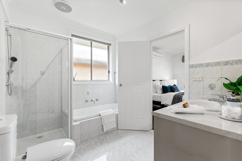 Photo - 51A Weymar Street, Cheltenham VIC 3192 - Image 10