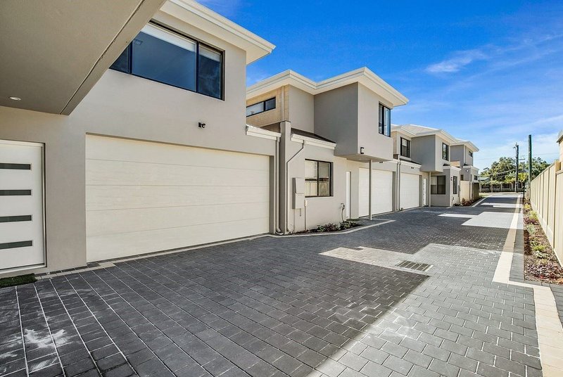 Photo - 51D Redcliffe Avenue, Balga WA 6061 - Image 6