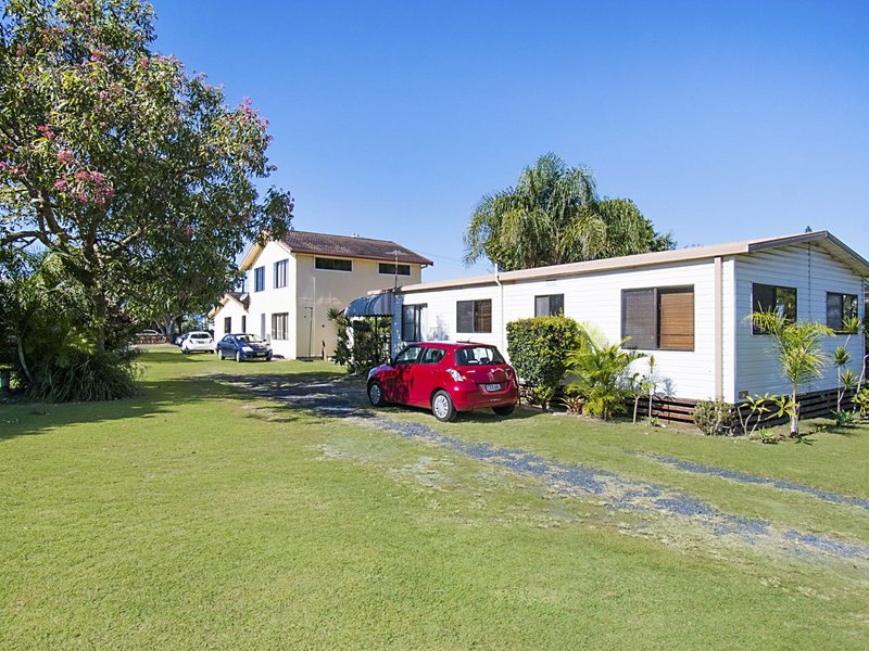 Photo - 52-54 Ballina Street, Lennox Head NSW 2478 - Image 9