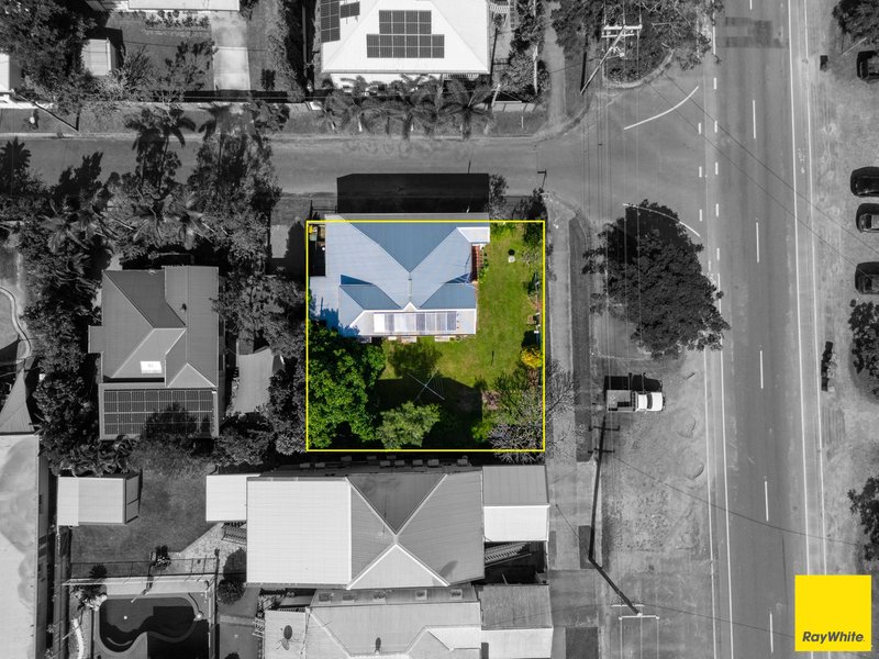 Photo - 52-54 Martyn Street, Parramatta Park QLD 4870 - Image 3